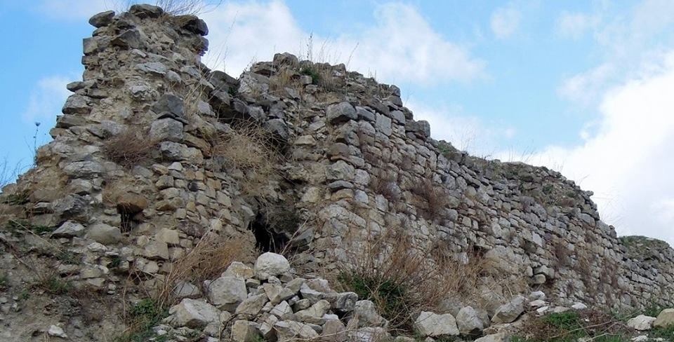 Antiche mura S.Pietro Oliva foto Paolo Cusano